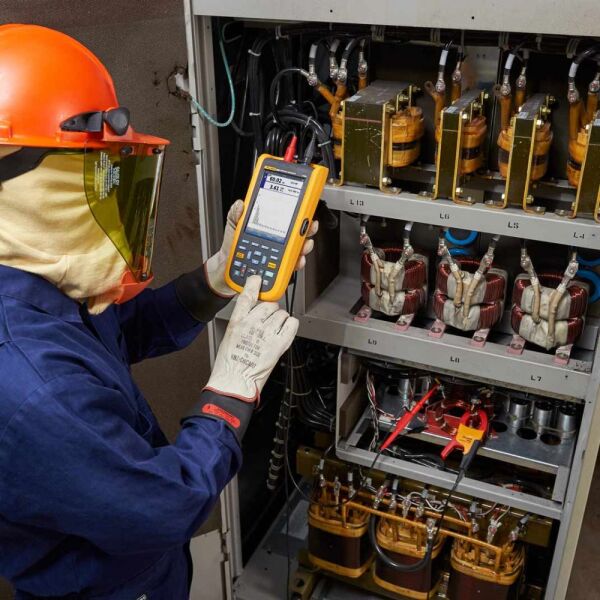 Fluke 125B Endüstriyel Scopemeter El Tipi Osiloskop - 3