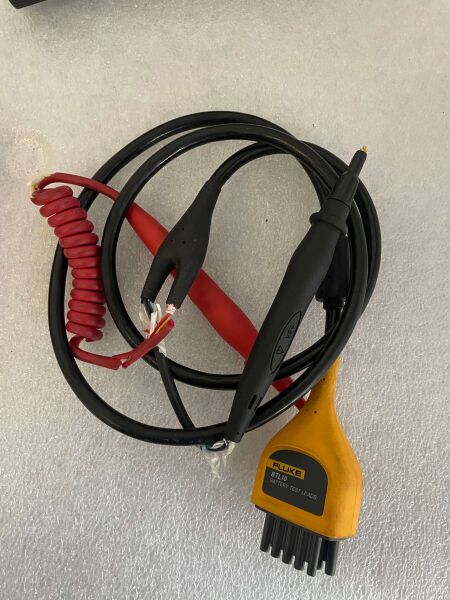 Fluke BT521 Advanced Battery Analyser Kit - 11