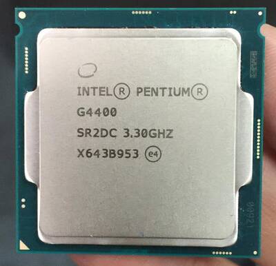 Intel Pentium 3M Cache 3.30 GHz FCLGA1151 CPU Processor SR2DC