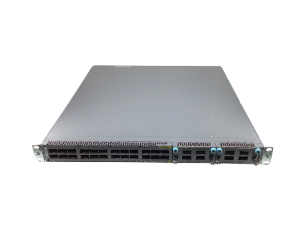 Juniper Networks QFX5100-24Q-3AFO 24x QSFP+ Ports x2 QFX-EM-4Q +Dual AC - 1