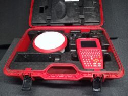 LEICA PT1203 TRACKER-Mna950 Receiver-Redline MCP950C-GKL221 Charger-GRT246 Carrier-GHT56 Holder Set - Leica (1)
