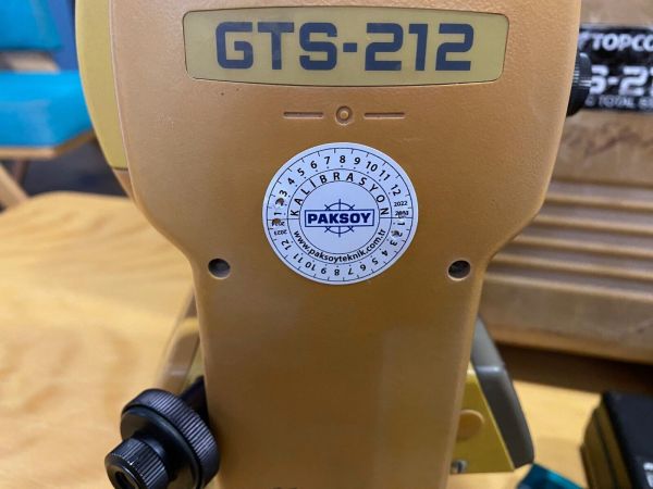 Topcon GTS-212 Surveying Total Station *** Calibrated *** GTS212